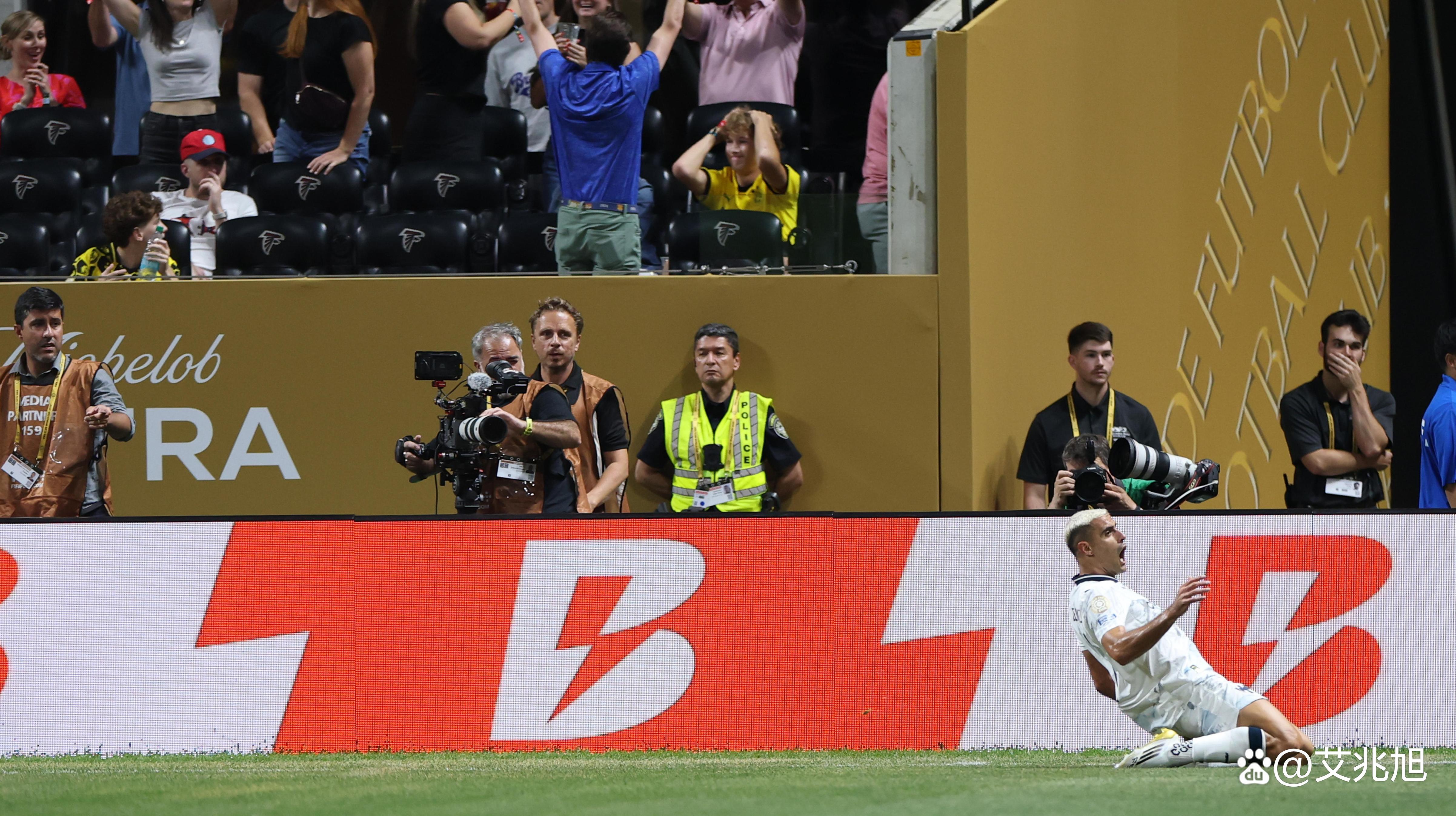 多特蒙德主场失利,劲旅遭遇阻击 多特蒙德主场失利,劲旅遭遇阻击