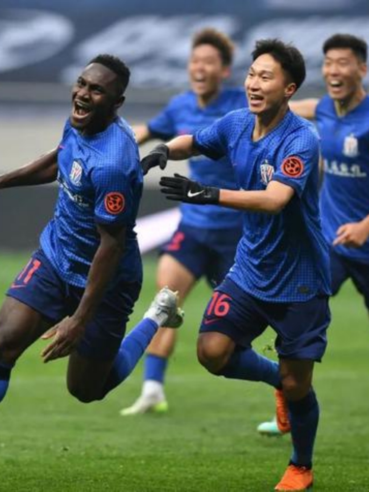 建业主场不敌上海申花,保级形势严峻的简单介绍 建业主场不敌上海申花,保级形势严峻的简单介绍