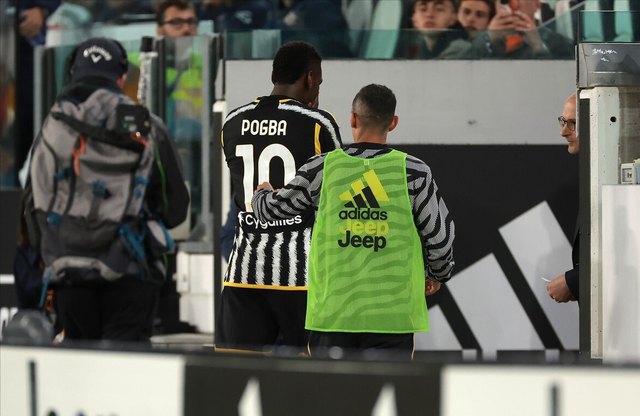 曼联完胜塞维利亚，博格巴2爆发神勇的简单介绍