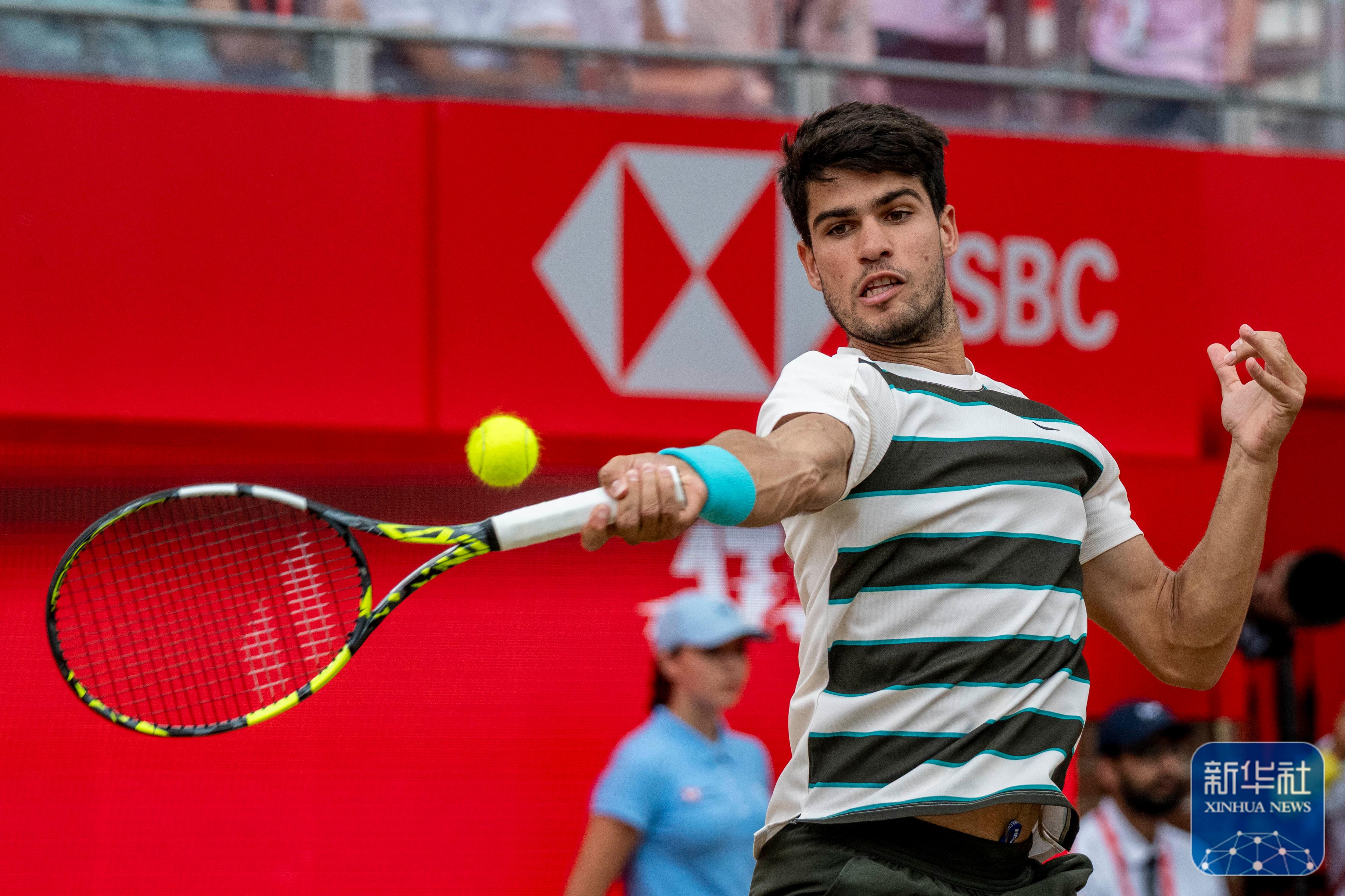 关于西班牙网球队爆冷意大利网球队，阿尔卡拉斯送出助攻的信息