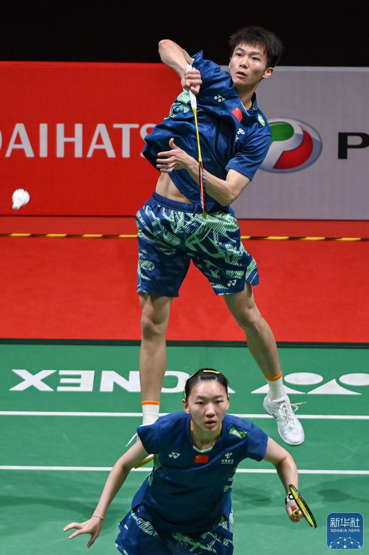 包含马来西亚羽毛球队爆冷法国羽毛球队，辛杜惊艳世界的词条