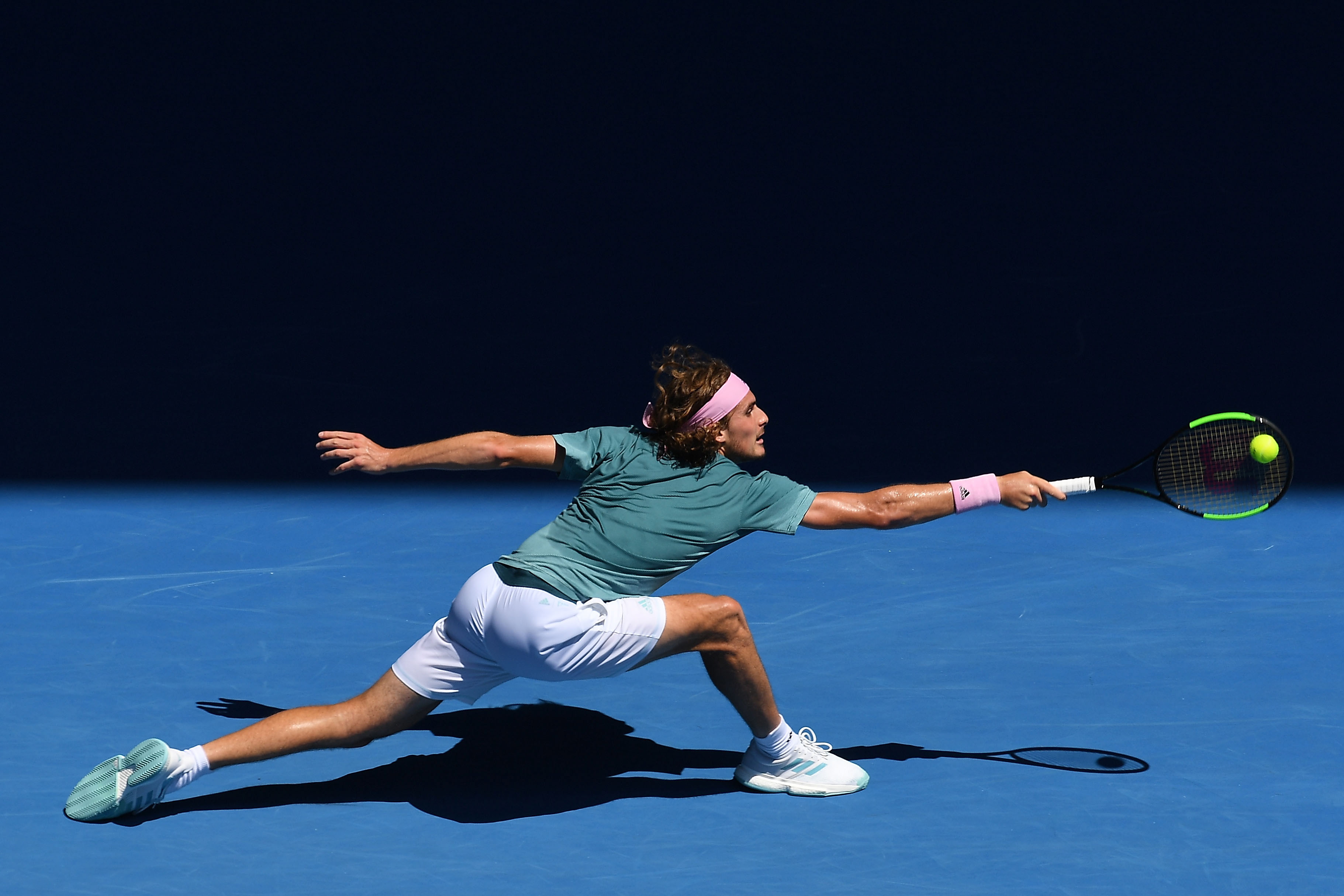 关于澳大利亚网球队完胜世界网球队，西西帕斯打破历史纪录的信息