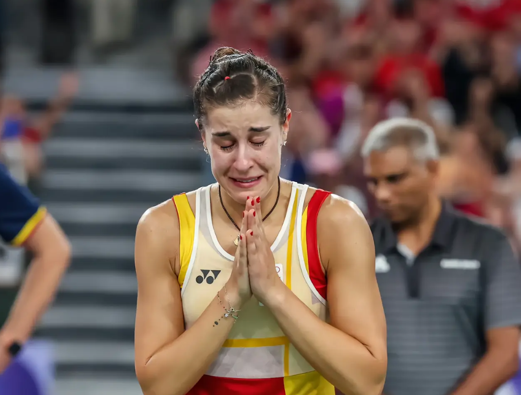 羽毛球明星选手受伤退赛,引发热议的简单介绍 羽毛球明星选手受伤退赛,引发热议的简单介绍