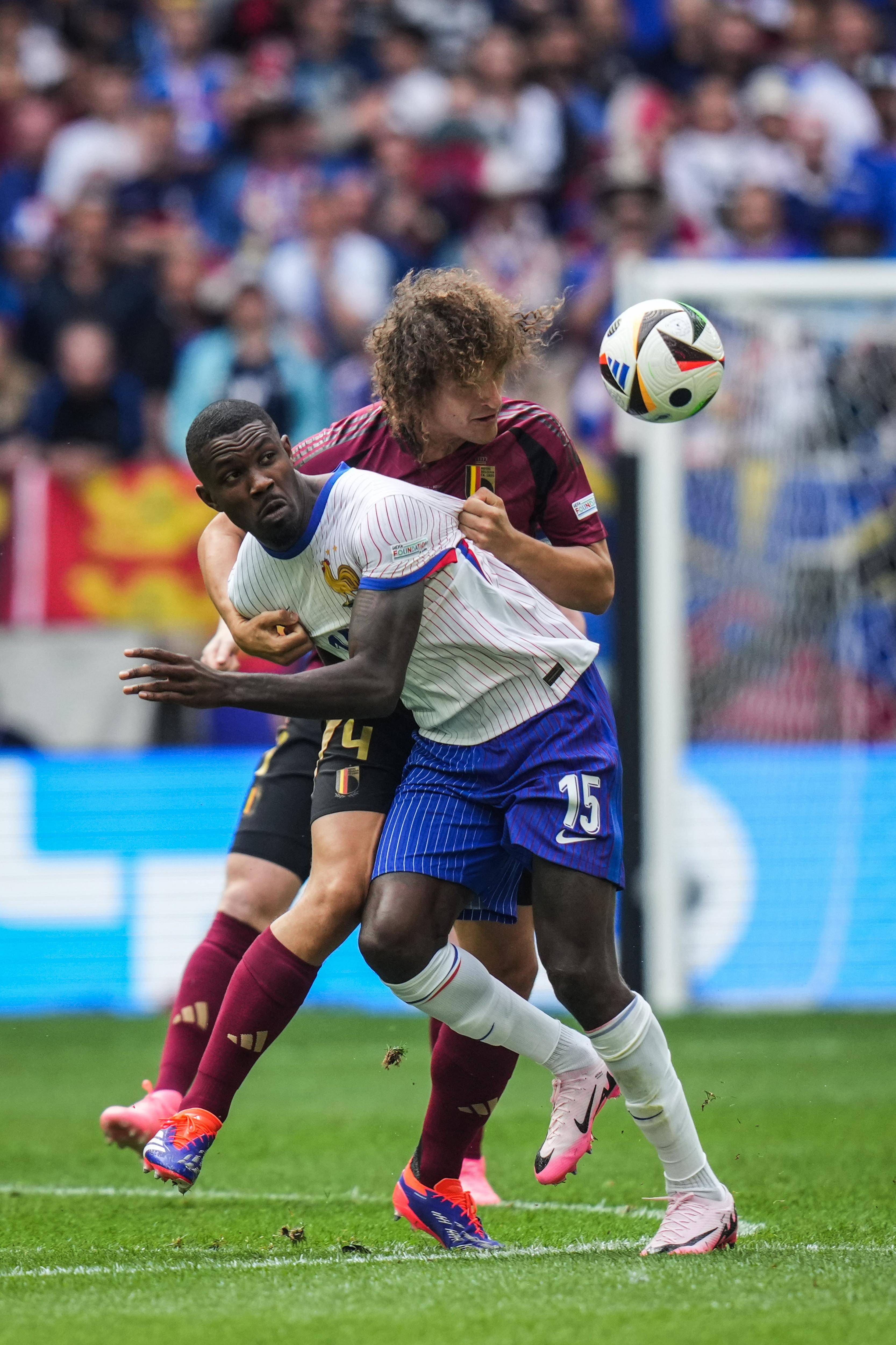 包含欧洲杯选手刷新世界纪录,震撼全场的词条 包含欧洲杯选手刷新世界纪录,震撼全场的词条